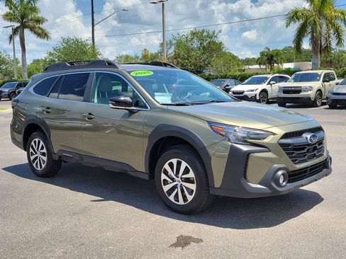 Certified 2025 Subaru Outback Premium AWD/4WD image 2