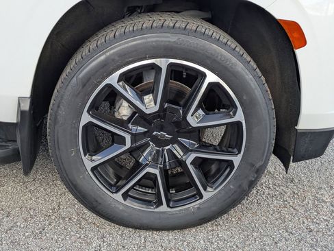 Used 2022 Chevrolet Tahoe RST w/ Sport Performance Package image 11