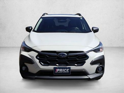 Used 2024 Subaru Crosstrek 2.0i Premium AWD/4WD image 3