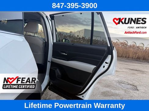 Used 2024 Toyota Grand Highlander XLE image 18