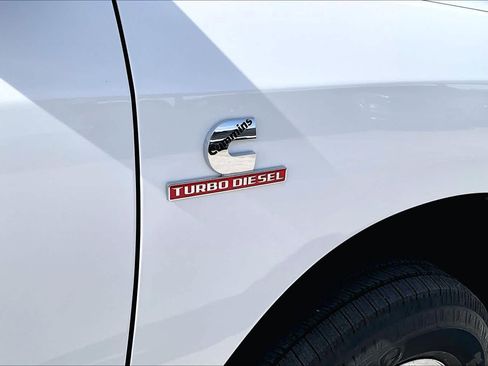 New 2026 RAM 2500 Tradesman w/ Chrome Appearance Group image 15