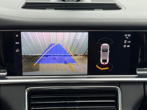 Used 2022 Porsche Panamera 4S w/ Premium Package image 32