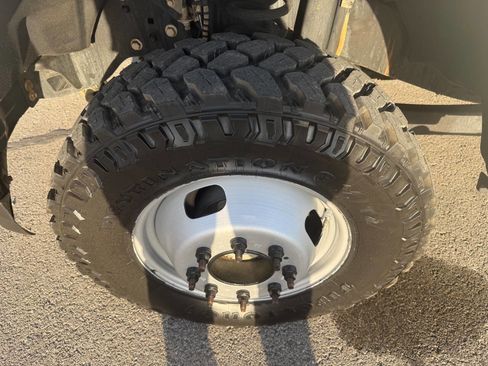 Used 2017 Ford F350 XLT image 9