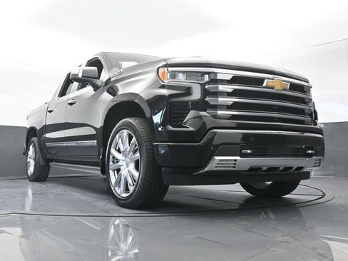 Used 2023 Chevrolet Silverado 1500 High Country w/ High Country Premium Package AWD/4WD image 87