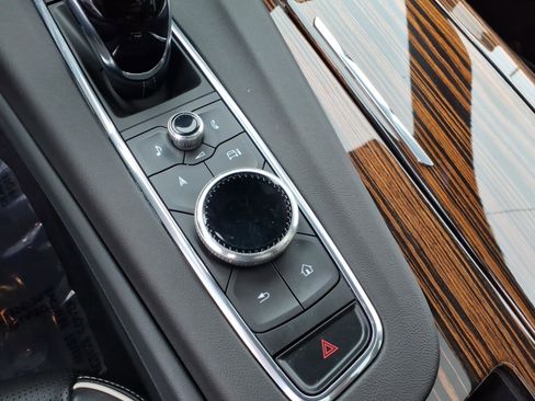 Certified 2024 Cadillac Escalade ESV Premium Luxury AWD/4WD image 35