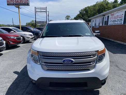 Used 2013 Ford Explorer XLT AWD/4WD image 2