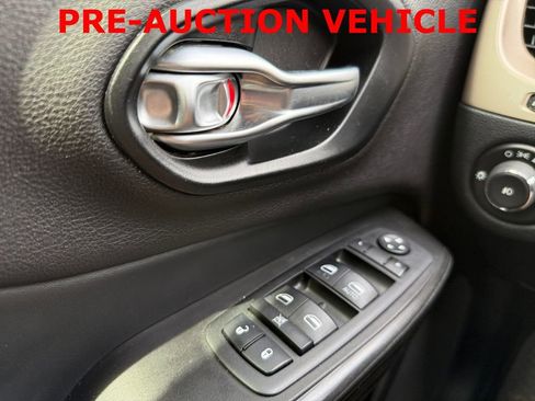Used 2014 Jeep Cherokee Limited AWD/4WD image 26