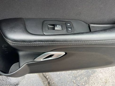 Used 2018 Dodge Challenger R/T w/ Driver Convenience Group RWD image 30