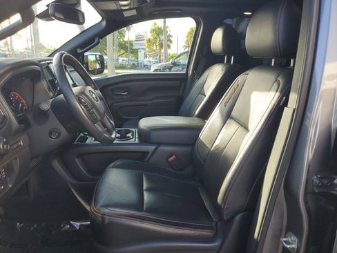 Used 2020 Nissan Titan PRO-4X w/ Pro-4x Convenience Package AWD/4WD image 24