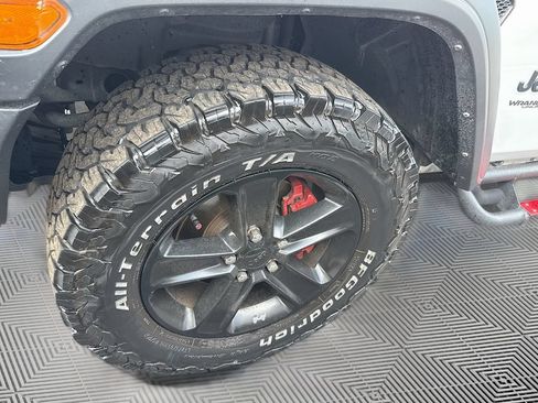 Used 2022 Jeep Wrangler Unlimited Sport AWD/4WD image 34