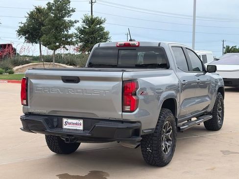Used 2023 Chevrolet Colorado Z71 w/ Z71 Convenience Package 2 AWD/4WD image 9