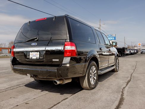 Used 2017 Ford Expedition EL XLT w/ Equipment Group 202A image 6