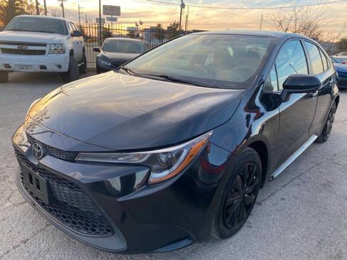 Used 2021 Toyota Corolla LE image 1