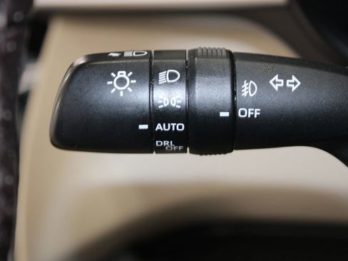 Used 2021 Toyota Sienna Platinum AWD/4WD image 49
