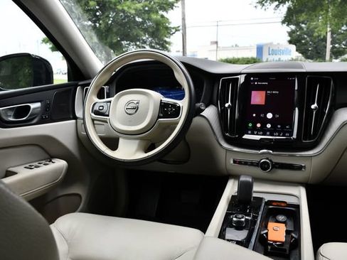 Certified 2024 Volvo XC60 B5 Plus w/ Climate Package AWD/4WD image 17