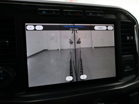 Used 2024 Ford F250 Lariat w/ Lariat Ultimate Package AWD/4WD image 21
