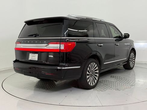 Used 2019 Lincoln Navigator Reserve image 9