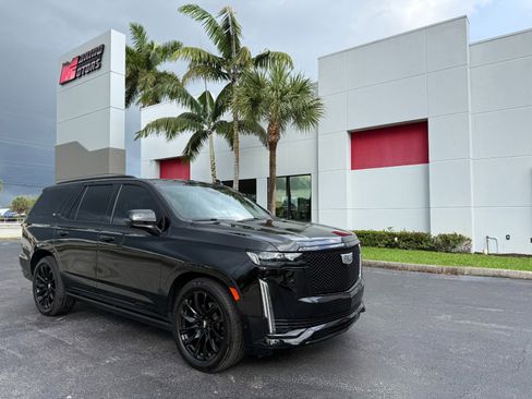 Used 2021 Cadillac Escalade Sport Platinum image 1