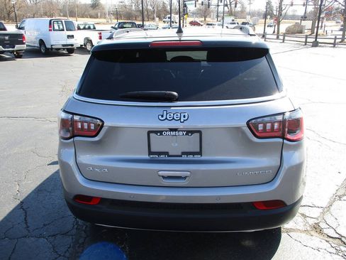 Used 2023 Jeep Compass Limited w/ Sun and Sound Group AWD/4WD image 6