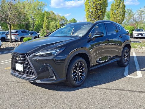 Used 2023 Lexus NX 350 AWD image 3