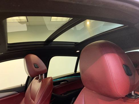 Used 2023 BMW X4 xDrive30i w/ M Sport Package AWD/4WD image 19
