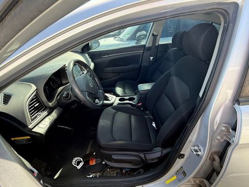 Used 2018 Hyundai Elantra SEL FWD image 9
