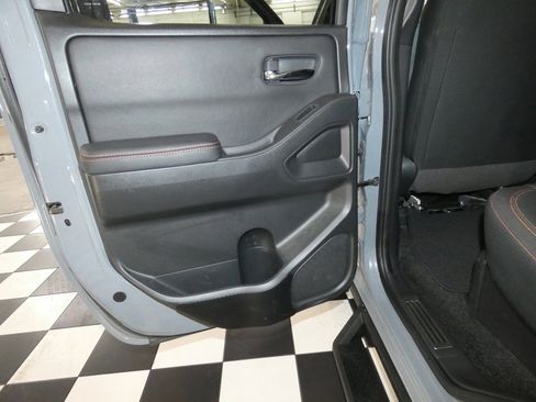 Used 2023 Nissan Frontier PRO-4X w/ Pro Convenience Package image 26