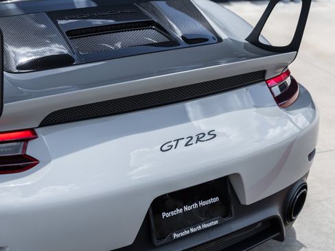 Certified 2019 Porsche 911 GT2 RS RWD image 17