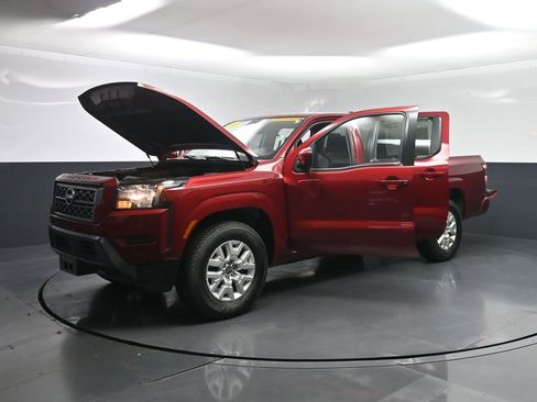 Used 2023 Nissan Frontier SV image 29