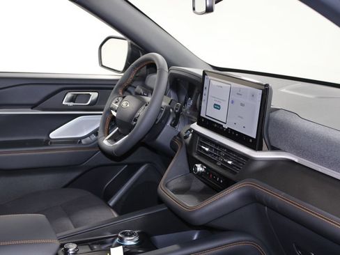 New 2026 Ford Explorer Tremor AWD/4WD image 31