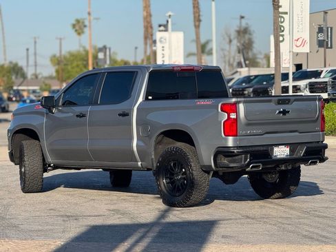 Used 2025 Chevrolet Silverado 1500 LT Trail Boss w/ LT Trail Boss Premium Package image 2