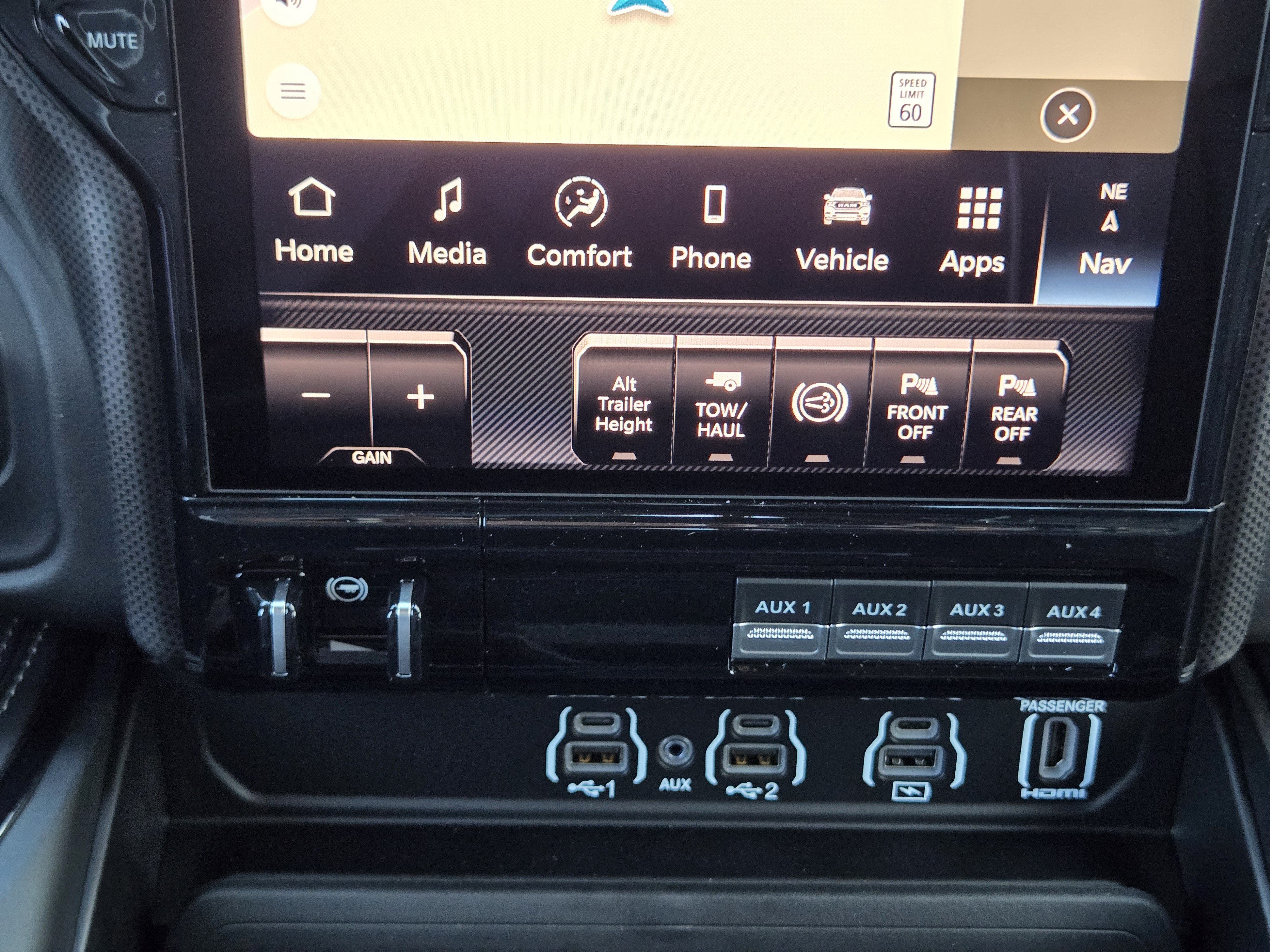 New 2027 RAM 3500 Limited AWD/4WD image 17