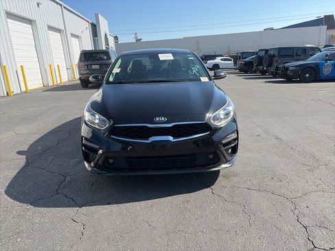 Used 2021 Kia Forte EX image 2