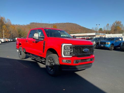 New 2026 Ford F250 XL w/ STX Appearance Package AWD/4WD image 3