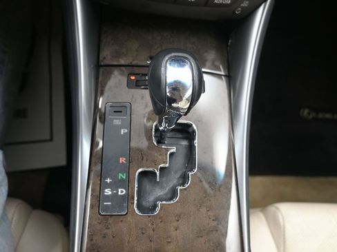 Used 2010 Lexus IS 250C image 19