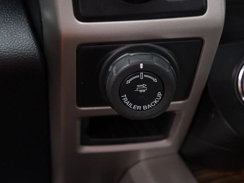Used 2019 Ford F150 Lariat w/ Equipment Group 502A Luxury AWD/4WD image 20