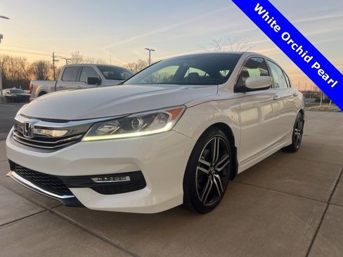 Certified 2017 Honda Accord Sport Special Edition image 3