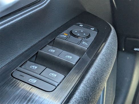 New 2026 Nissan Kicks SV image 19