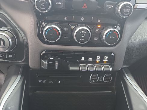 Used 2019 RAM 1500 Big Horn image 26