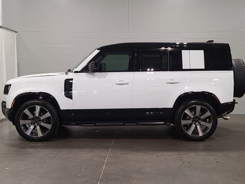 New 2026 Land Rover Defender 110 V8 image 7