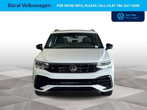 Certified 2022 Volkswagen Tiguan SE R-Line FWD image 2
