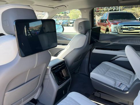 New 2026 Cadillac Escalade IQL Luxury image 20