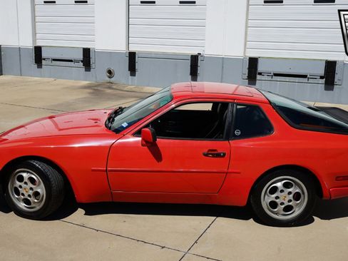 Used 1988 Porsche 944 Coupe image 24