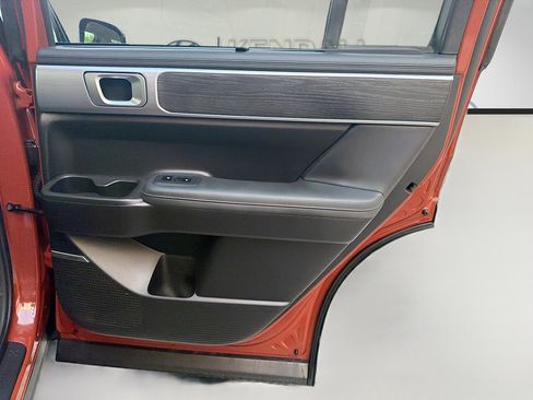 Used 2025 Hyundai Santa Fe Limited AWD/4WD image 30