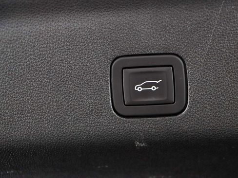 Used 2025 Chevrolet Tahoe High Country w/ Sun And Tow Package AWD/4WD image 36