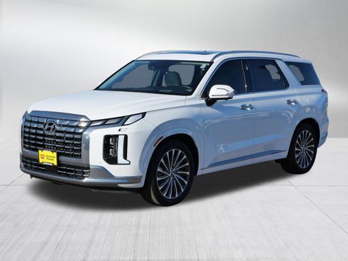 Used 2023 Hyundai Palisade Calligraphy AWD/4WD image 3