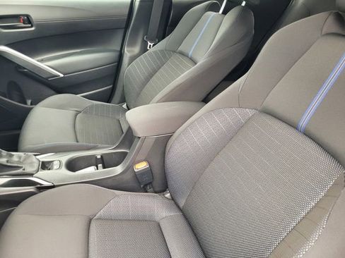 Used 2024 Toyota Corolla Cross AWD Hybrid w/ Moonroof Package image 11