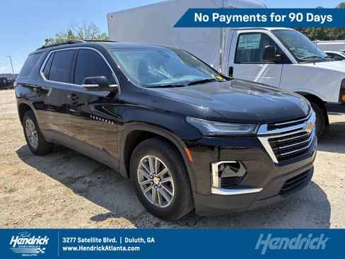 Used 2023 Chevrolet Traverse LT FWD image 1
