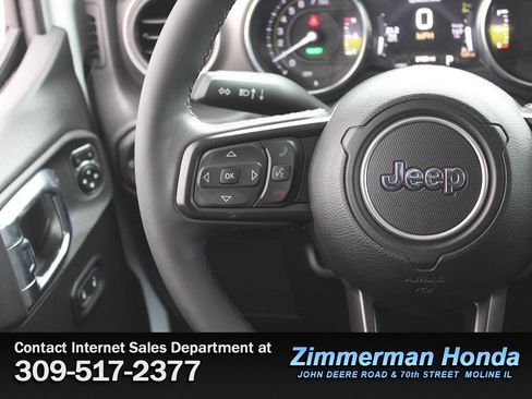 Used 2023 Jeep Wrangler Unlimited w/ Cold Weather Group image 11