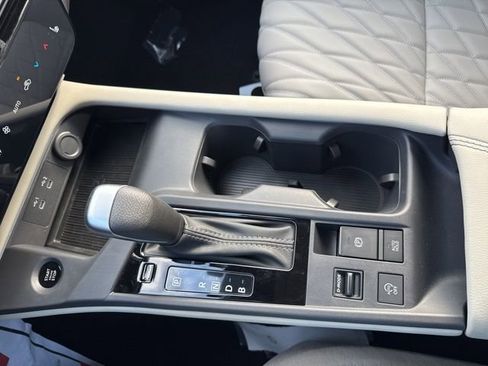 New 2026 Nissan Sentra SL w/ Floor Mat Package FWD image 19